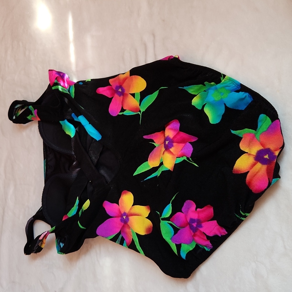 Women's Bright Colorful Floral, Summer, Pool, Beach, Sexy One Piece Swim Suit - Picture 3 of 11